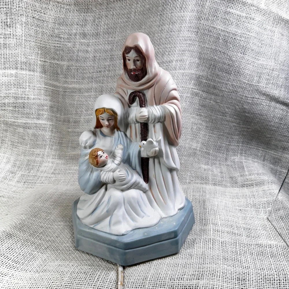 Vintage Lighted Holy Family Nativity Ceramic Lamp Jesus Mary Joseph Taiwan 8in